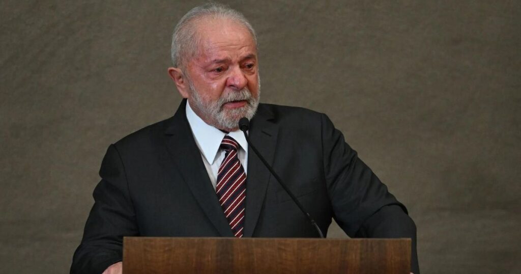 Lula llora al ser certificado presidente electo de Brasil por tercera vez
