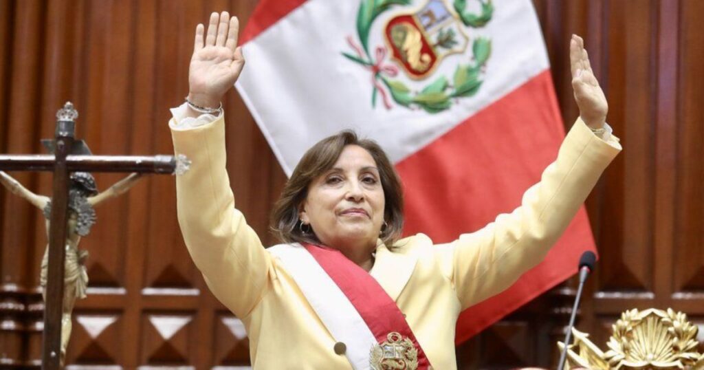 Presidenta peruana organiza abordaje a crisis política y social en el país con líderes políticos