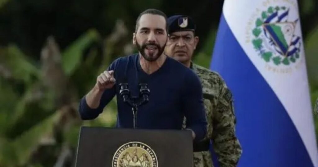 Presidente de El Salvador acusa a los Estados Unidos de mete a la cárcel a "inocentes comprobados