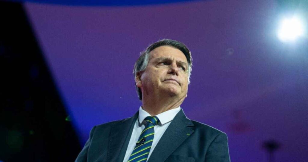 Bolsonaro regresa a Brasil después de tres meses de haber abandonado el país