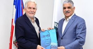 Exsenador puertorriqueño visita Casa Nacional del PRD