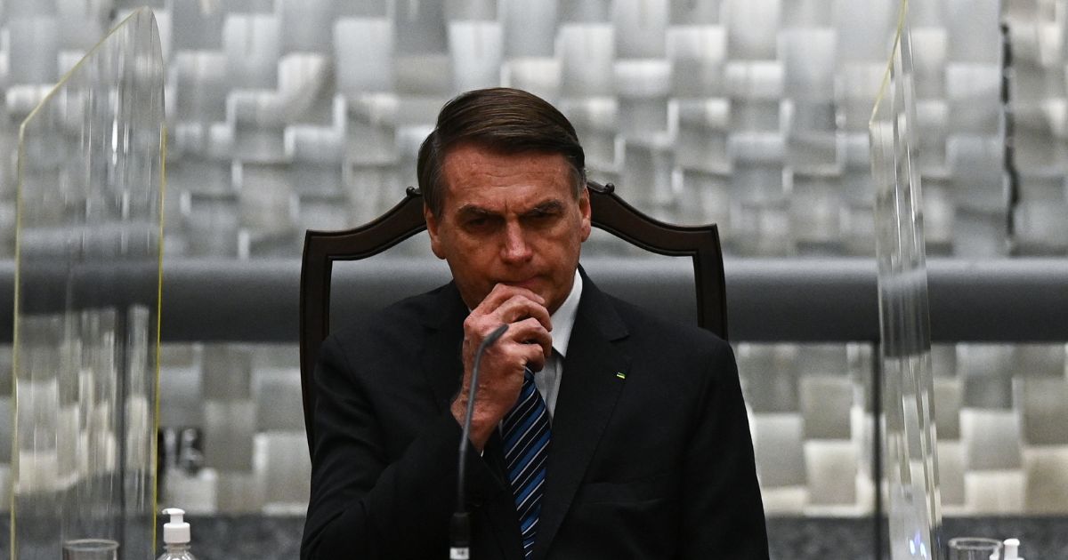 Hacker acusa a expresidente Bolsonaro de haberle solicitado boicotear sistema de votación electrónica 